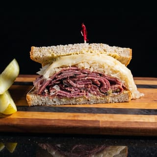 Reuben (Pastrami)